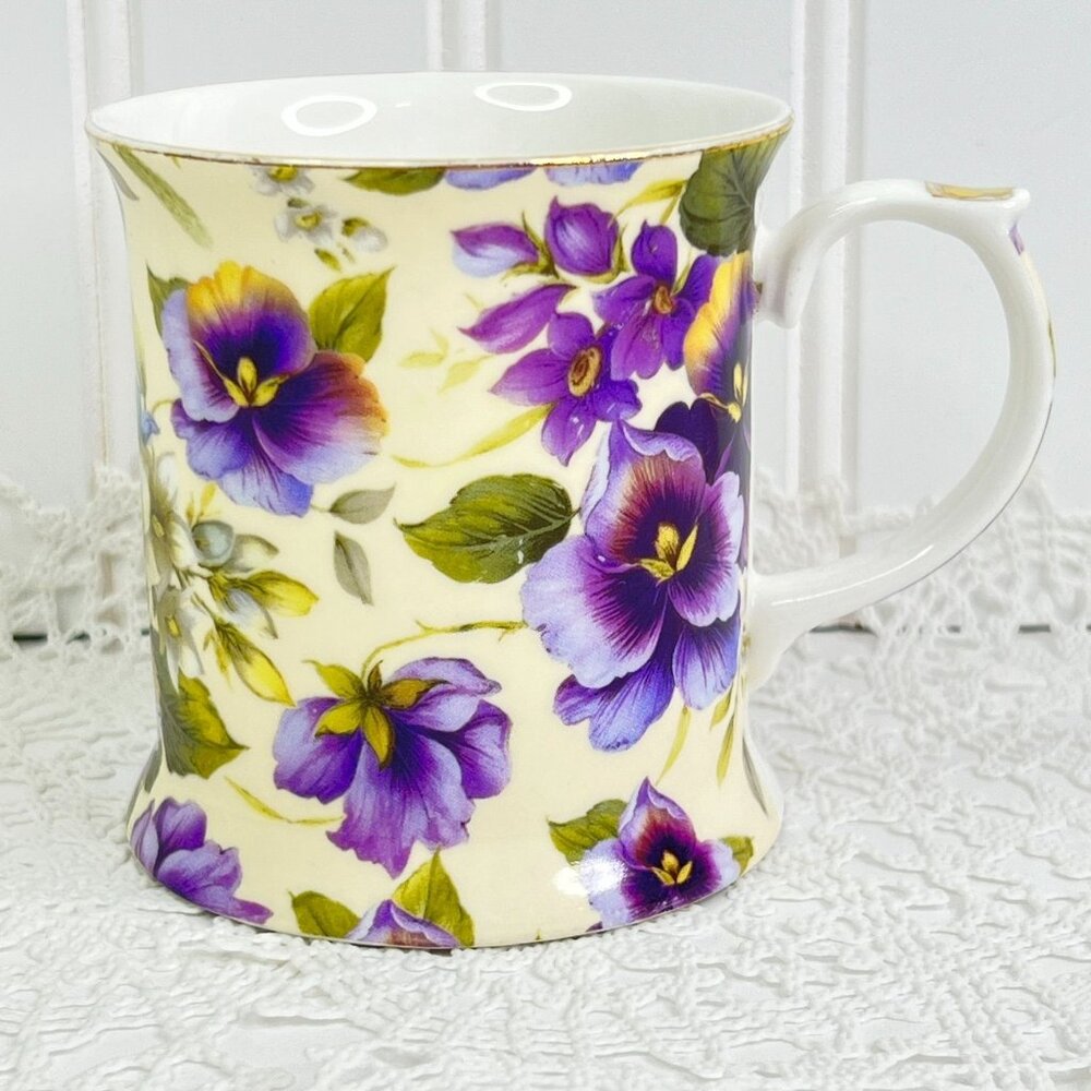 Royale Garden Staffordshire England Bone China Coffee Tea Mug 8 Oz Purple Pansy